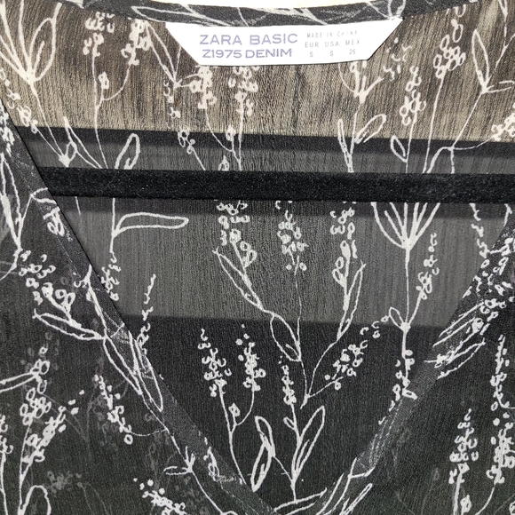 Zara Blouse - Picture 2 of 10